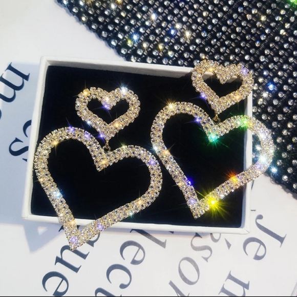 Rhinestone Heart Drop Earrings Statement Earrings Gold or Silver - Picture 12 of 13